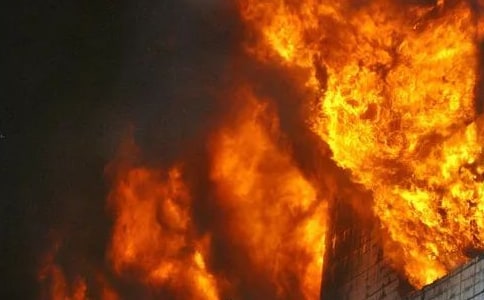 梦见火灾死了好多人