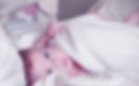 女宝宝几个月可以把尿呢