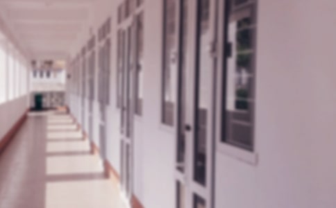 梦见学校和以前的同学