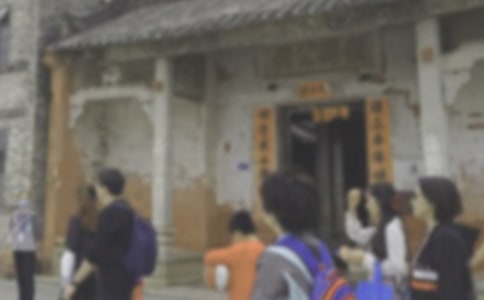 梦见祠堂看戏