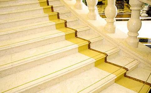 �μ��ܶ���¥��