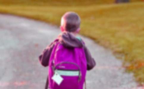 梦见别人的小男孩