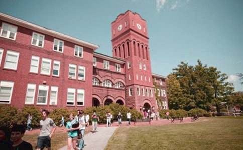 ��ѡУ԰����¼����66��